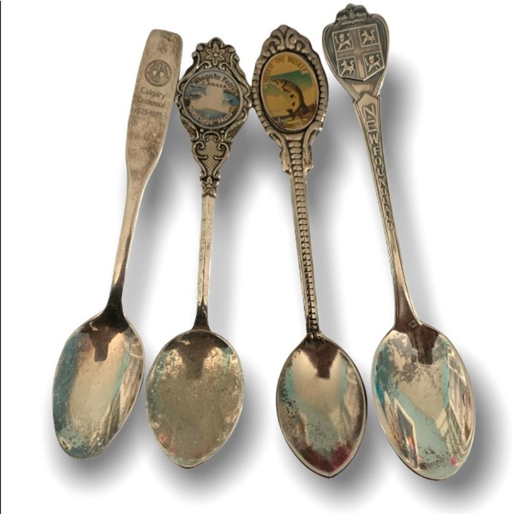 Canada Collector Souvenir Silver Spoons